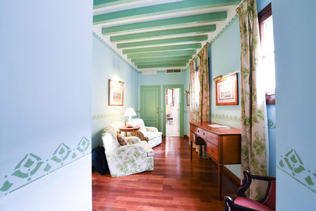 Casas De La Juderia Hotel