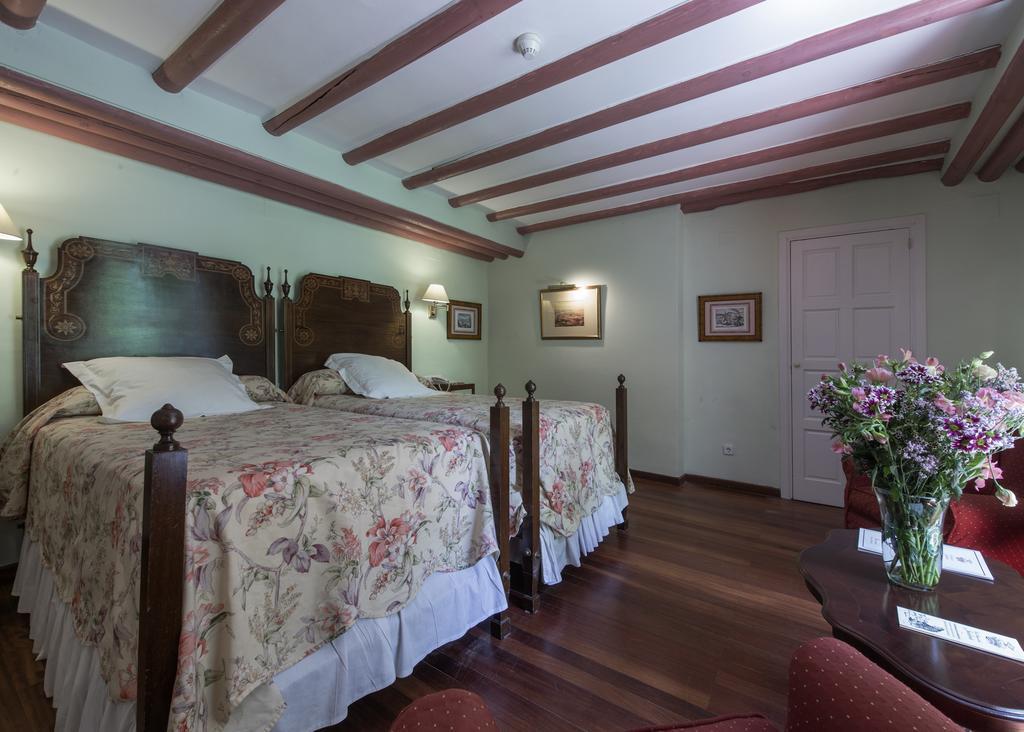 Casas De La Juderia Hotel
