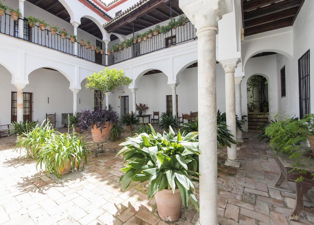 Hotel Casas De La Juderia 4*